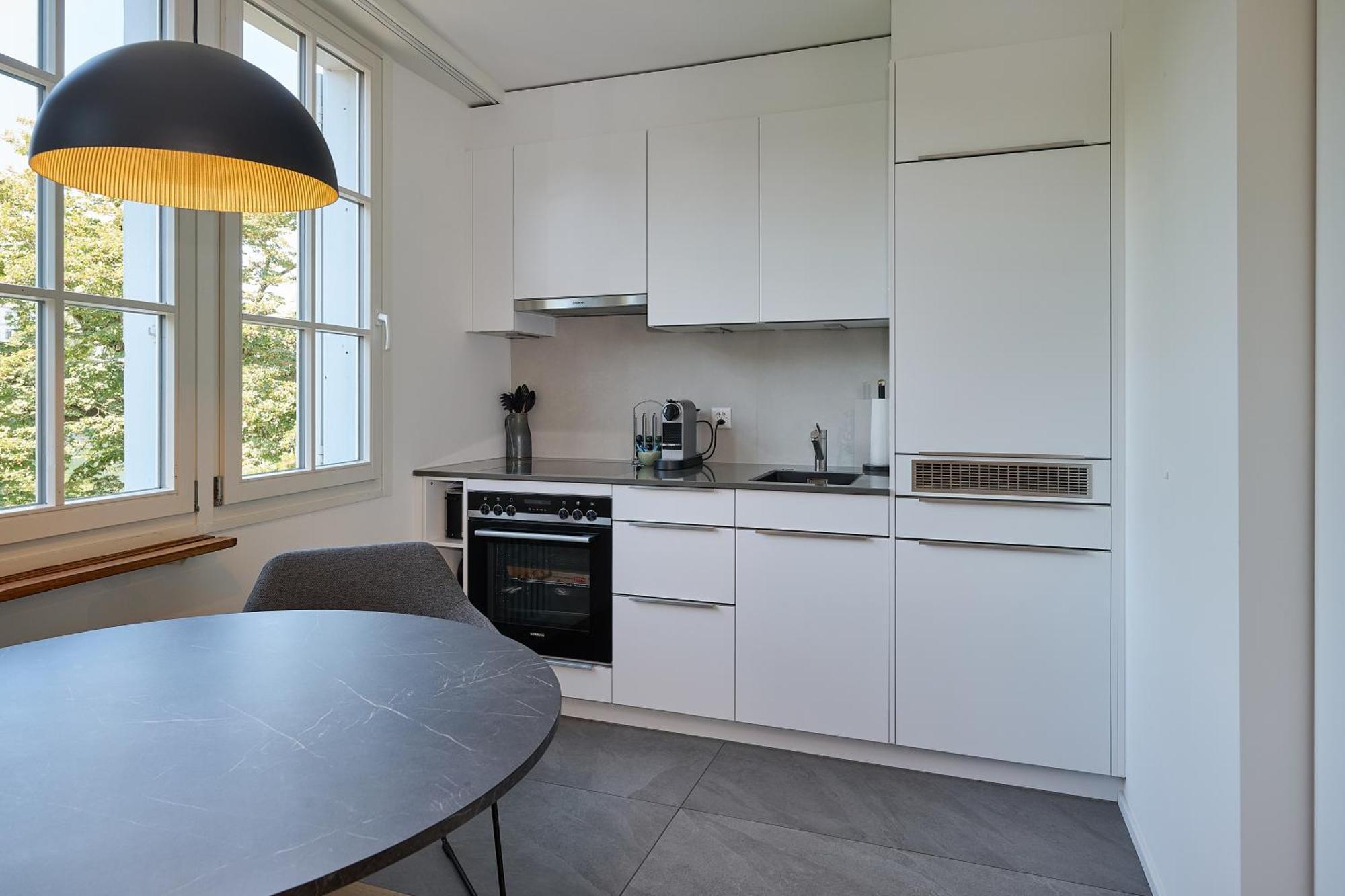 Riverside Apartment Basel