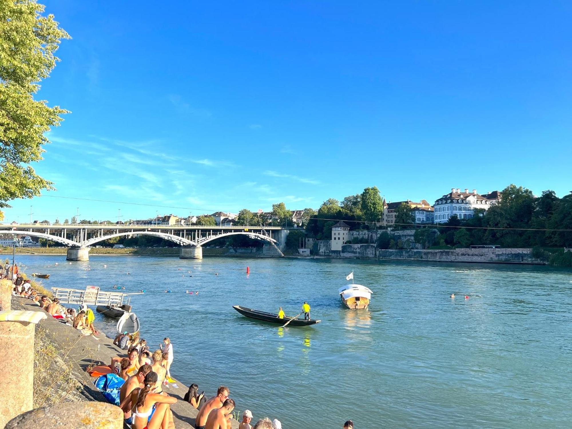 Riverside Apartment Basel